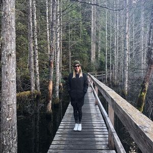 Meet your Posher, Jenn